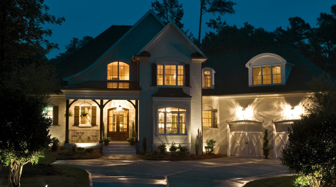 Protect your South Florida home while traveling this summer. Learn smart home security tips, storm prep advice, and ways to prevent break-ins.